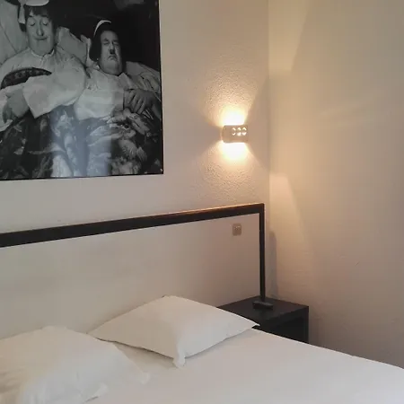Hotell Kyriad Joinville-le-Pont