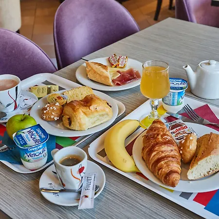 Alliance - Proche Paris 3* ז'ואנוויל-לה-פו