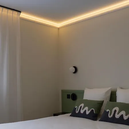 Alliance - Proche Paris Hotel 3*