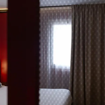 Kyriad Hotell Joinville-le-Pont